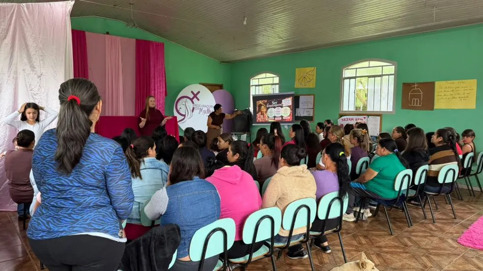 Encontro da Procuradoria da Mulher reúne cerca de 50 participantes no bairro Dois Irmãos, em Pinhão