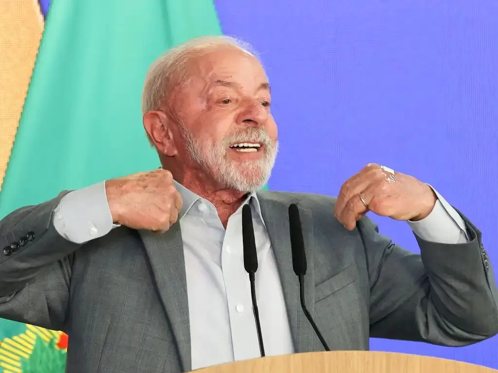 Lula vence Flávio Bolsonaro e conquista quarto mandato na Presidência