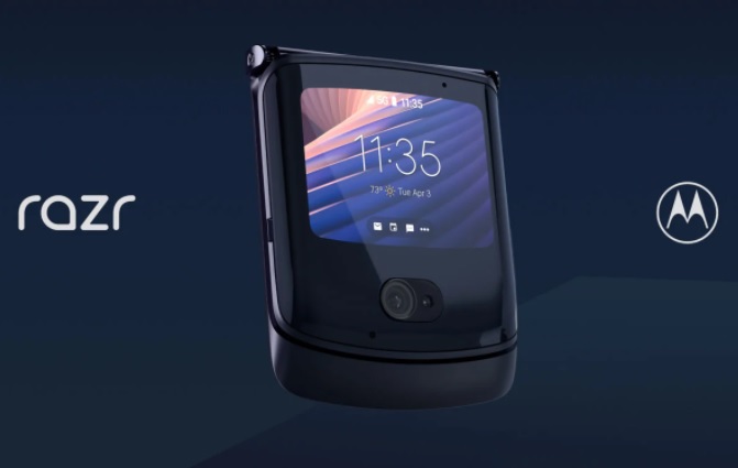 O icônico design flip do Motorola Razr foi reinventado e virou smartphone