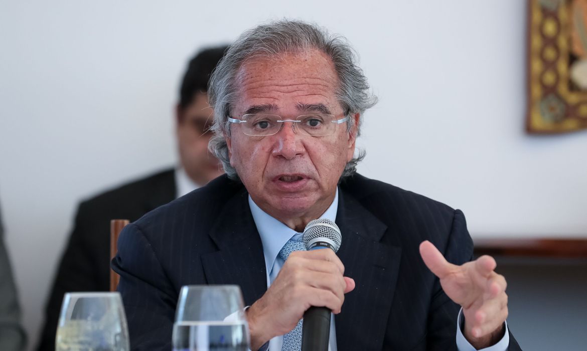 Paulo Guedes não a privatização do SUS