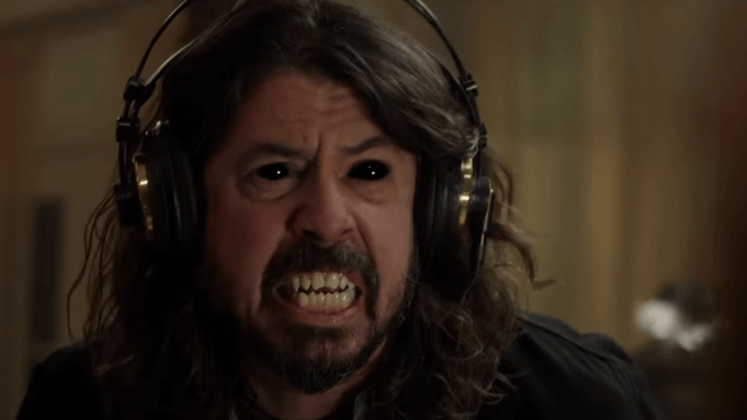 Studio 666: trailer da comedia de terror do Foo Fighters